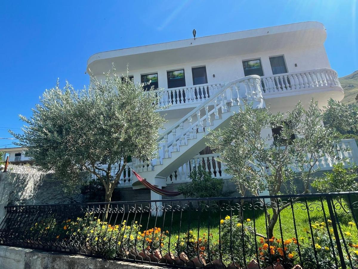Four Generation Bed & Breakfast
